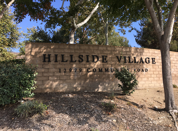 Hillside Village Apartments - Poway, CA