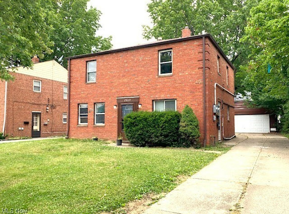 20131 Crystal Ave - Euclid, OH