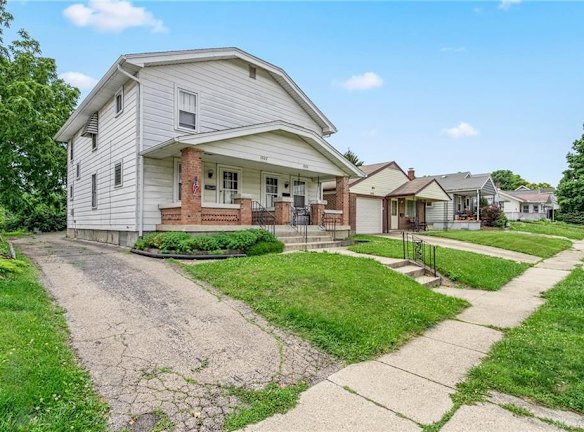 1525 Watervliet Ave - Dayton, OH