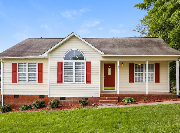 204 Bell Dr - Thomasville, NC