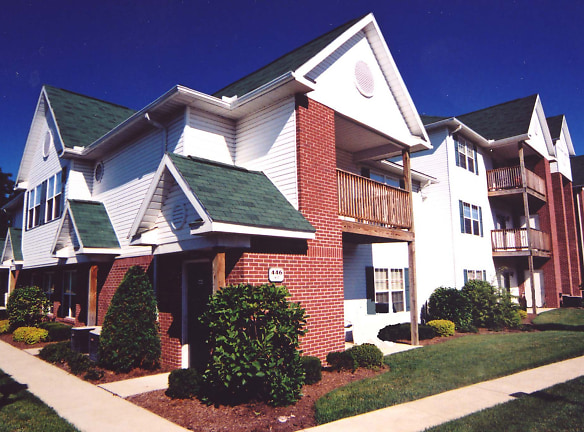 The Highlands Of Heritage Woods Apartments - Copley, OH