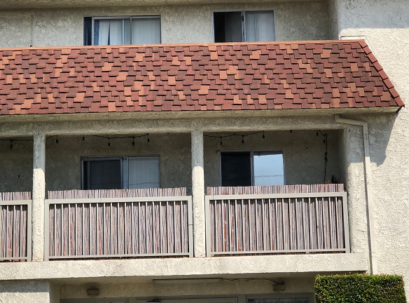 Oceana Apartments - Hawthorne, CA