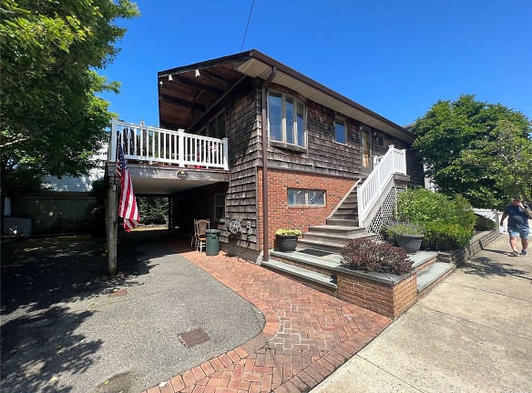71 Garden City Ave - Point Lookout, NY