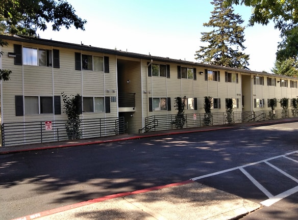 Canyon Ridge Apartments - Newberg, OR