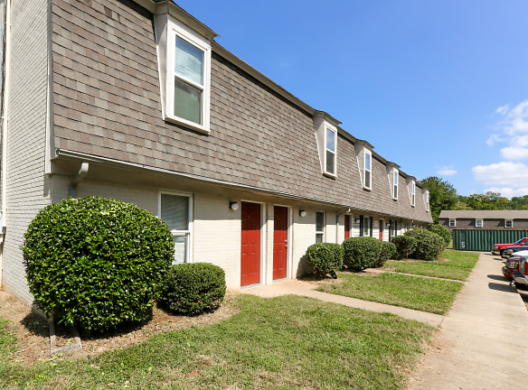 Townhomes Of Ashbrook Apartments - Charlotte, NC