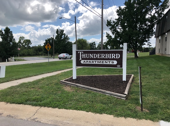Thunderbird Apartments - Harrisonville, MO