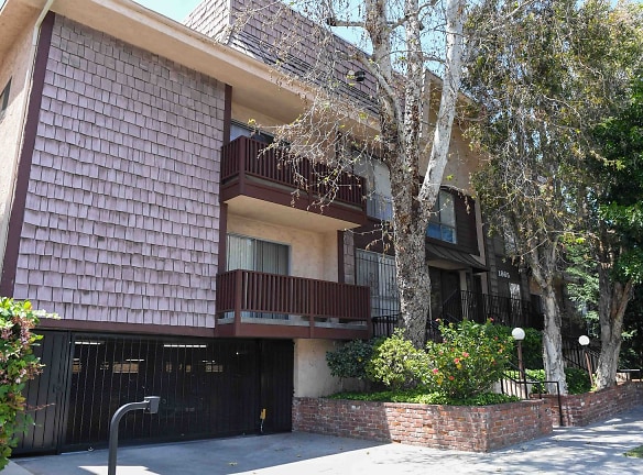 1865 Greenfield Ave unit 101 - Los Angeles, CA