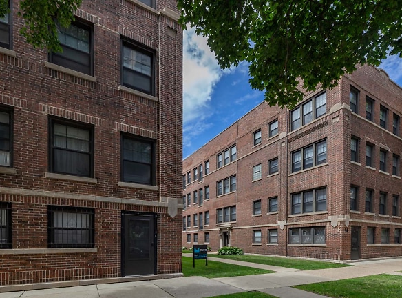 5202-5210 S. Cornell Avenue Apartments - Chicago, IL