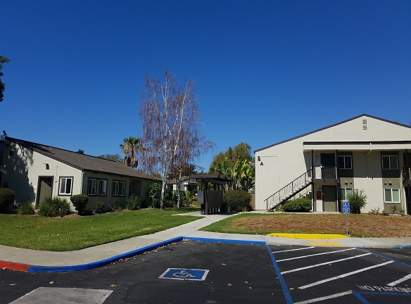 Lilly Gardens Apartments - Gilroy, CA