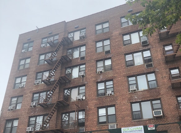 15 MACKAY PL Apartments - Brooklyn, NY