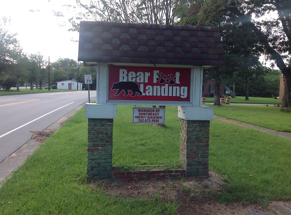 Bearfoot Landing Apartments - New Bern, NC