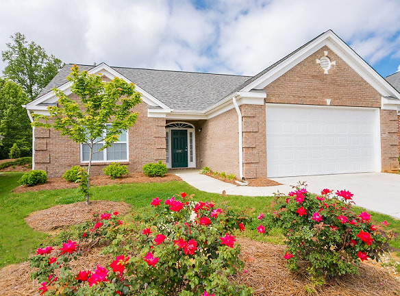 Granite Ridge Apartments & Villas - Greensboro, NC