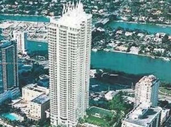 6365 Collins Ave #1707 - Miami Beach, FL