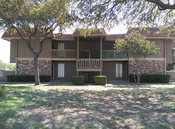 Forest Glen Apartments - Garland, TX