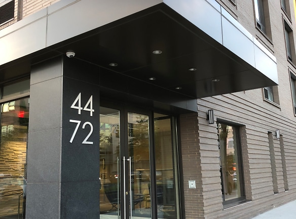 44-72 11th Street Apartments - Long Island City, NY