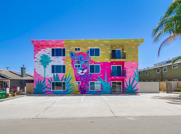 SI - Illinois Apartments - San Diego, CA