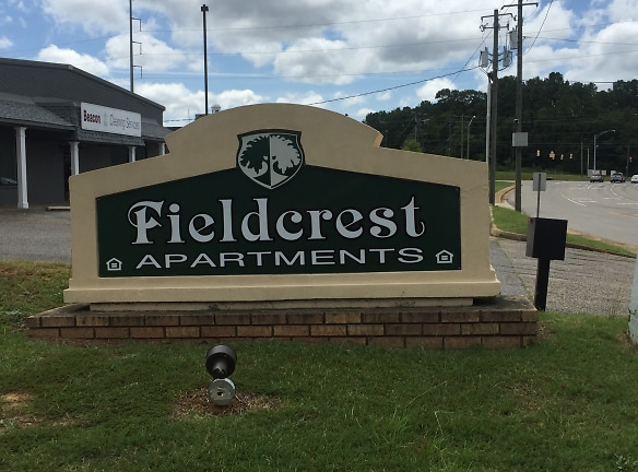 Field Crest Apartments - Tuscaloosa, AL