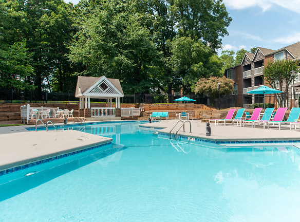 The Oasis At Regal Oaks Apartments - Charlotte, NC