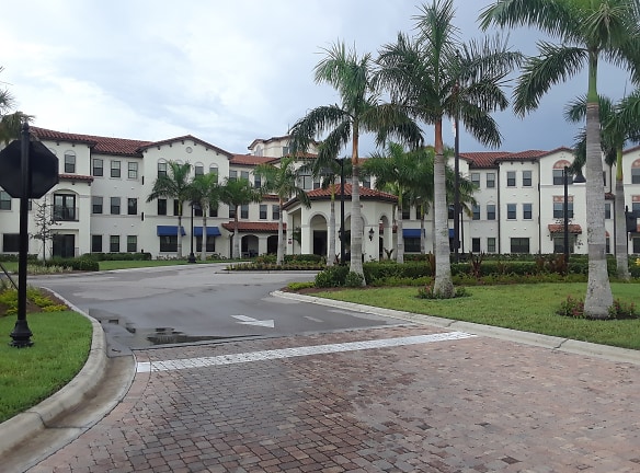 American House Coconut Point Apartments - Estero, FL