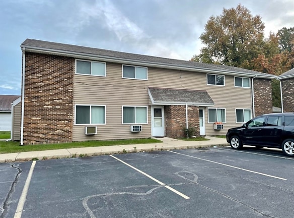 2 Story, 2 Bedroom - Move-In Ready Apartments - Willard, OH