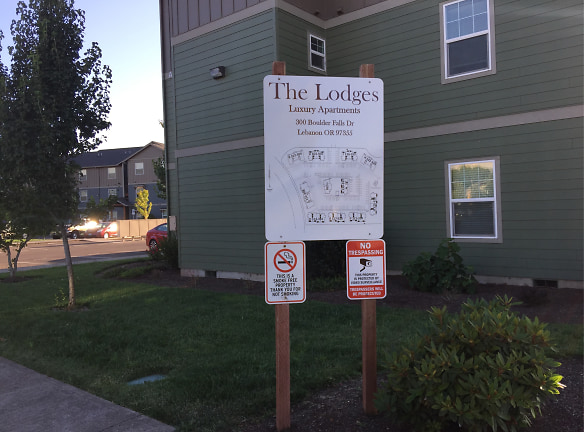 The Lodges Apartments - Lebanon, OR