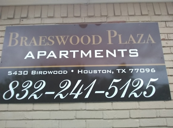 Braeswood Plaza Apartments - Houston, TX