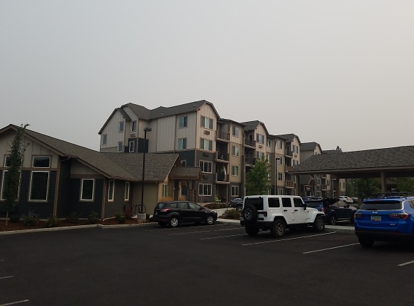 Outlook At Pilot Butte Apartments - Bend, OR