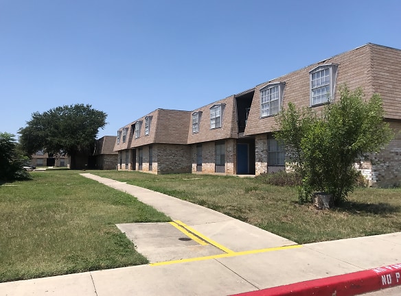 Madison On Dietrich Apartment Homes - San Antonio, TX