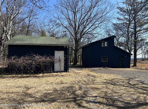 544 Manorville Rd - Saugerties, NY
