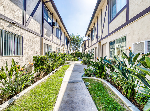 Bonita Mesa Apartments - San Diego, CA