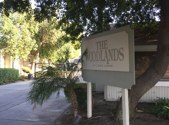 The Woodlands Apartments - San Bernardino, CA
