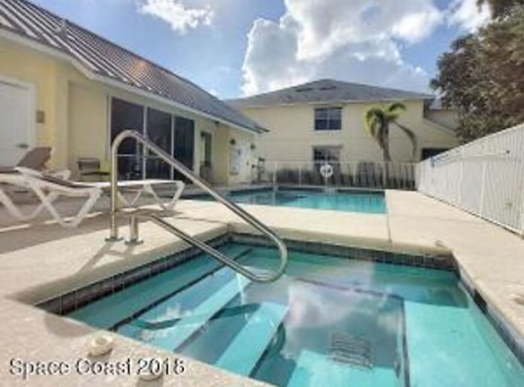 210 Tin Roof Ave unit 106 - Cape Canaveral, FL