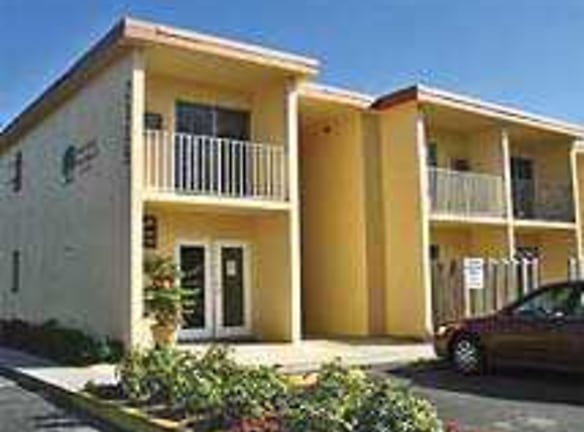 The Lakeside At 2315 - Fort Myers, FL