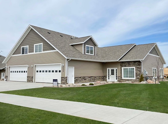Coulee Ridge Twin Homes Apartments - Bismarck, ND