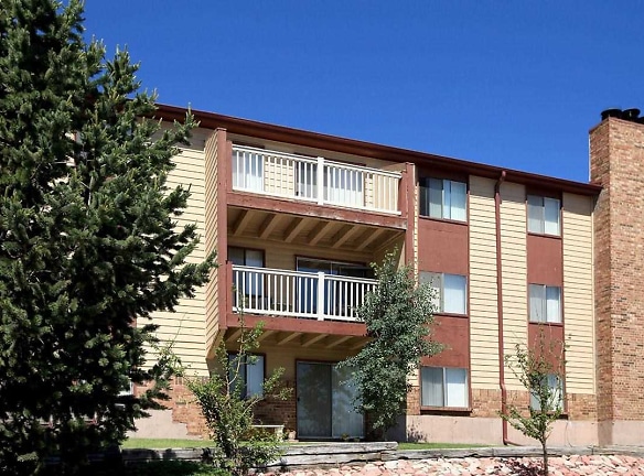 Candlewood Apartments - Colorado Springs, CO