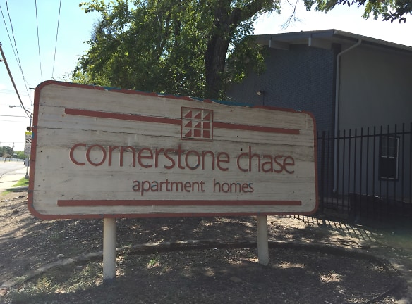 Cornerstone Chase Apartments - Dallas, TX