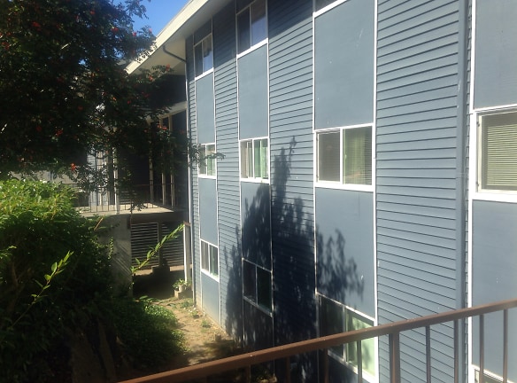 Beverly Village Apartments - Everett, WA