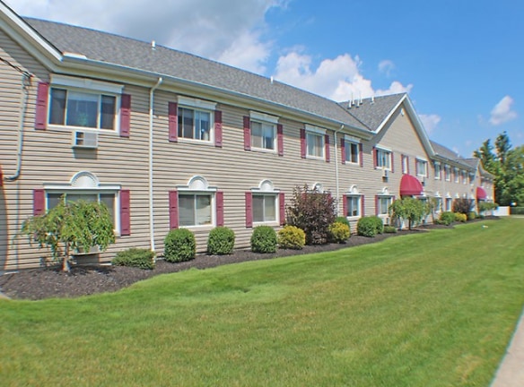 Weeping Cherry Village Apartments - Broadview Heights, OH