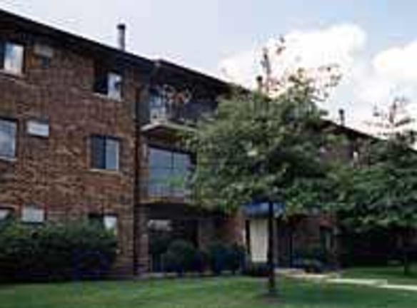 Timber Lake Apartment Homes - West Chicago, IL
