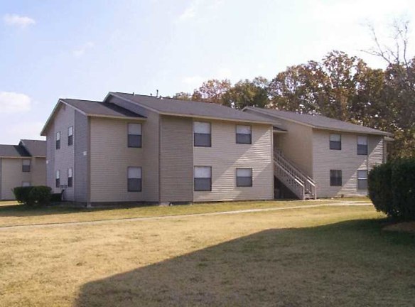 Pine Oaks Apartments - Montgomery, AL