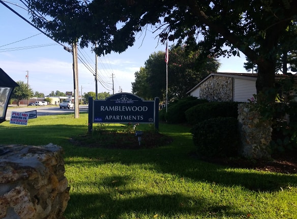 Ramblewood Apartments - Valdosta, GA