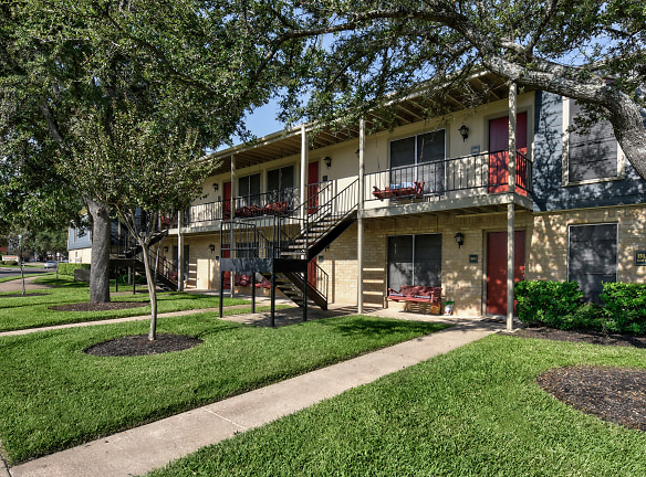 University Place Apartments - Waco, TX