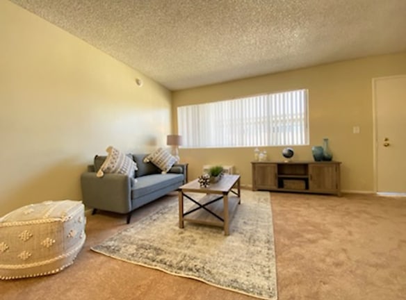 6611 Haskell Ave unit 202 - Los Angeles, CA