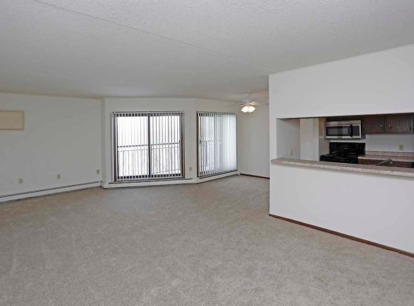 Salem Green Apartments - Inver Grove Heights, MN