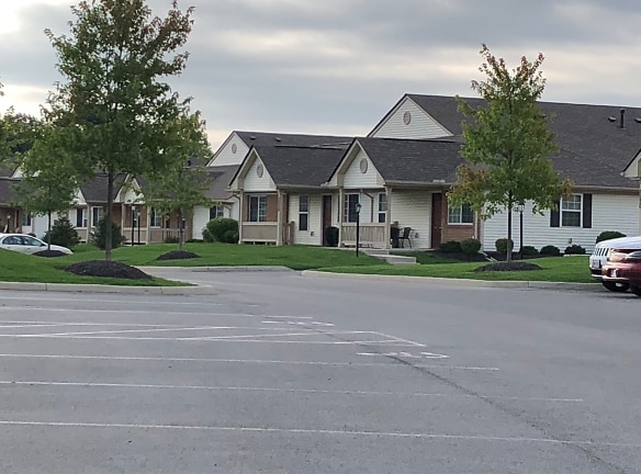 The Apartments At Eastern Woods - Findlay, OH