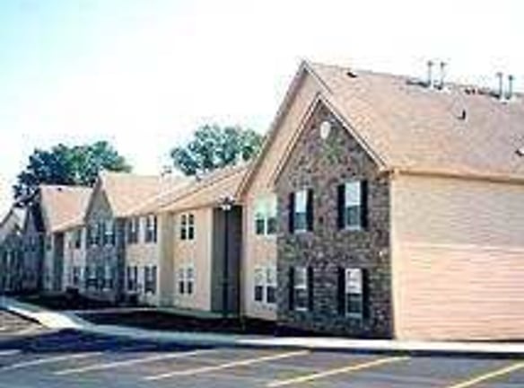 Leafy Dell Apartments - Johnstown, OH