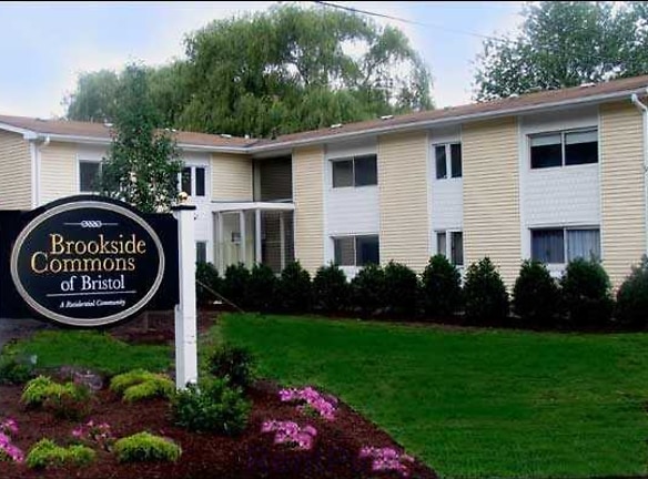 Brookside Commons Apartments - Bristol, CT