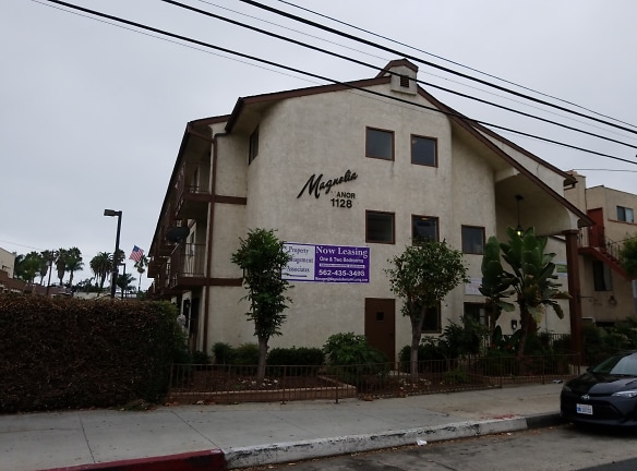 Magnolia Manor Apartments - Long Beach, CA