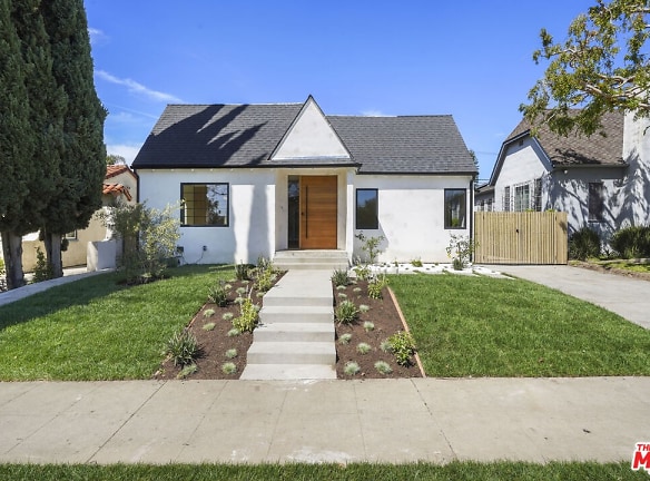 1161 Stearns Dr - Los Angeles, CA