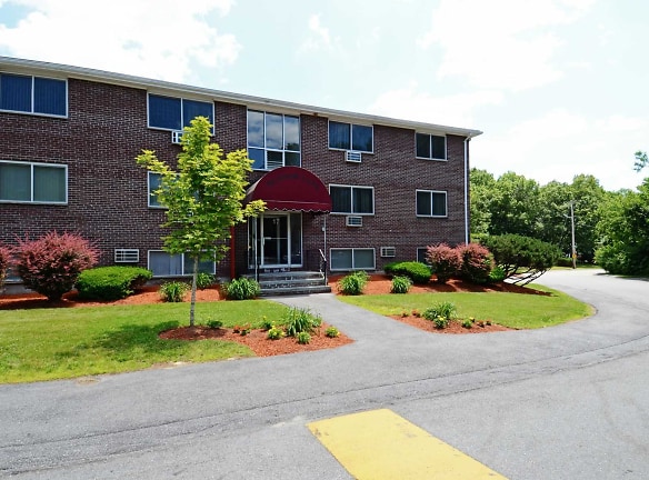 Meadow Lane Apartments - Lowell, MA